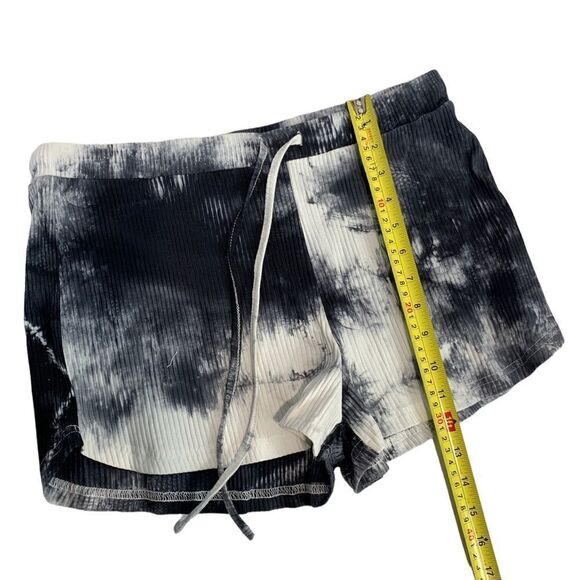 𝅺TWO Piece Tie Dyed Outfit - Picture 5 of 8